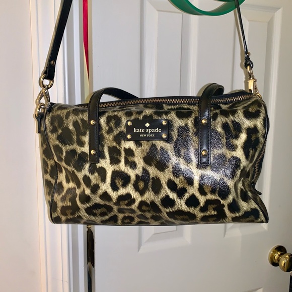 kate spade Handbags - Kate spade bag EUC carried one day